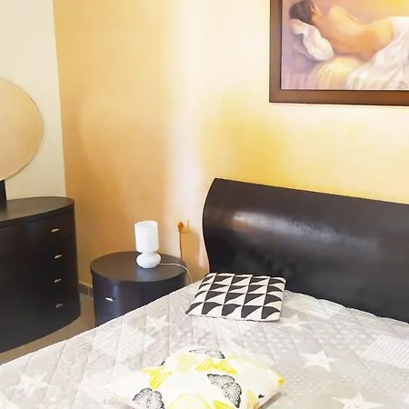 Los Cristianos 2 Bdr. Near To The Beach Wifi Arona (Tenerife)