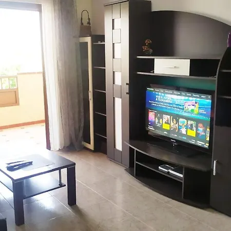 Los Cristianos 2 Bdr. Near To The Beach Wifi Apartment